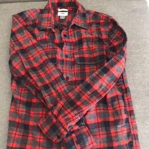 Men’s plaid shirt